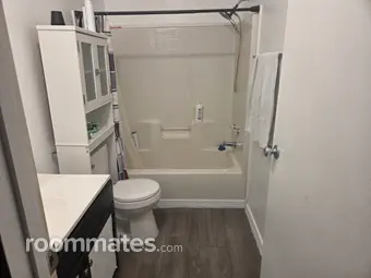 Room for rent in Dade City, FL $800, house