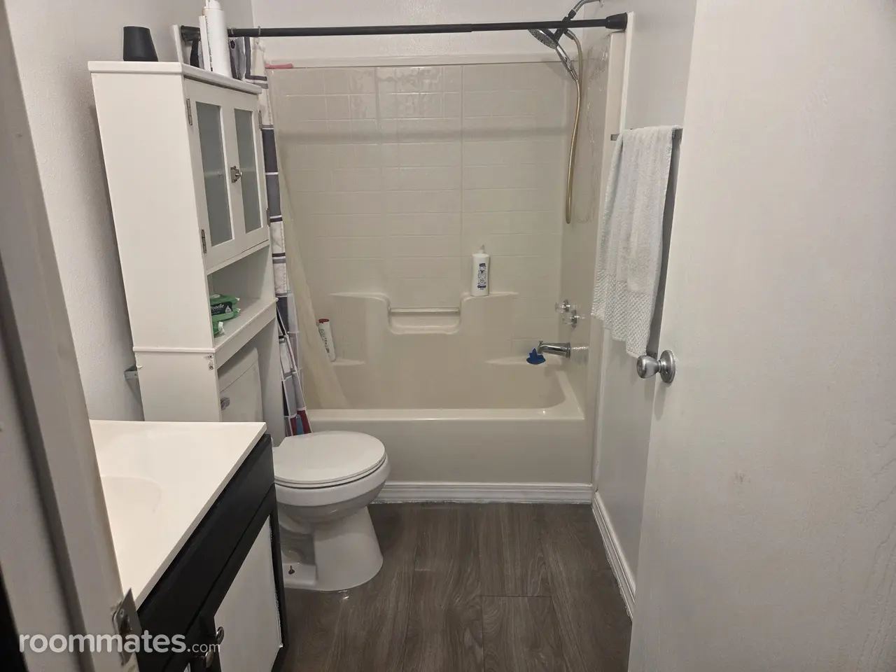 Profile photo 2 of 4