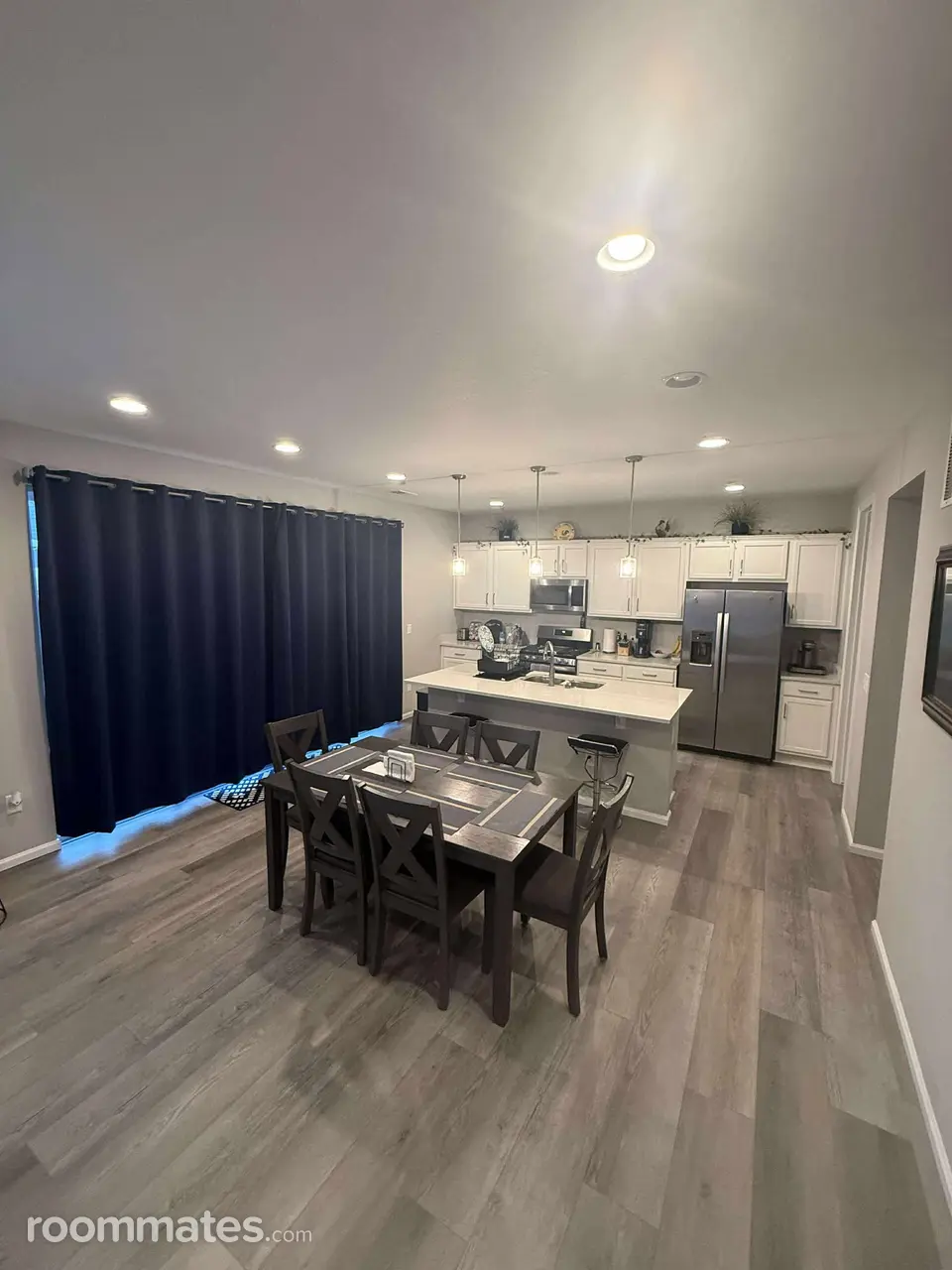 Profile photo 7 of 13