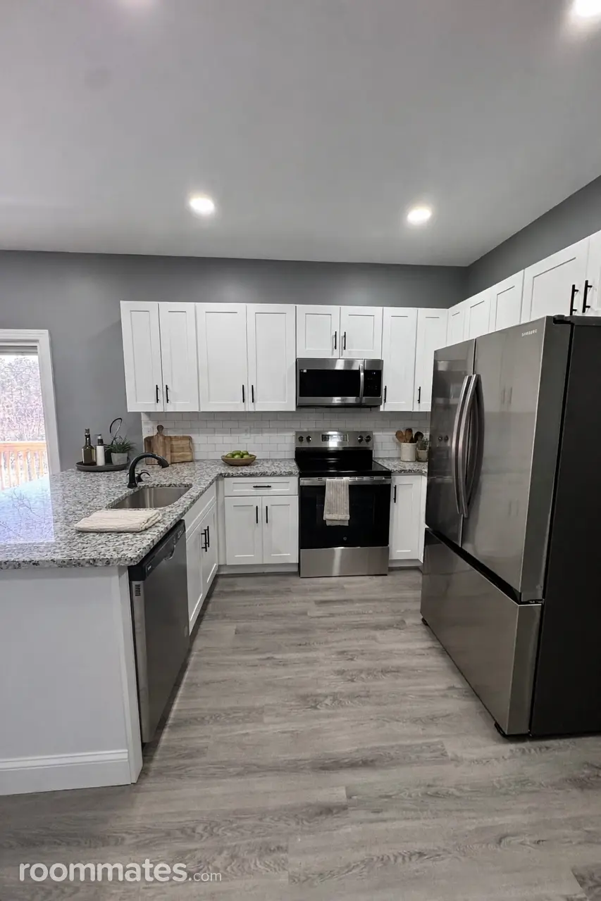 Profile photo 1 of 5