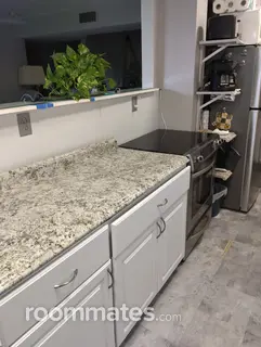 Room for rent in Pompano Beach, FL $950, condo
