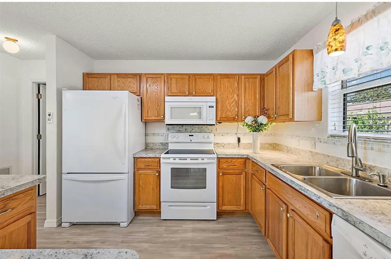 Profile photo 2 of 9