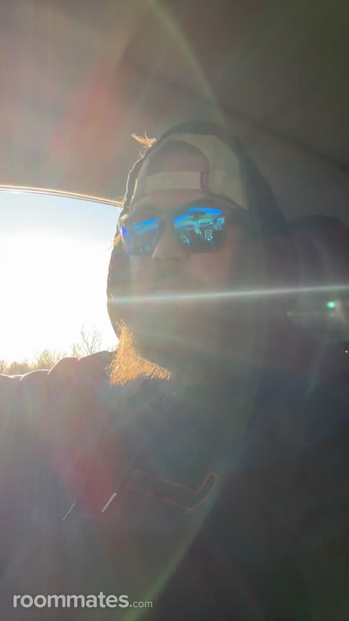 Profile photo 1 of 1