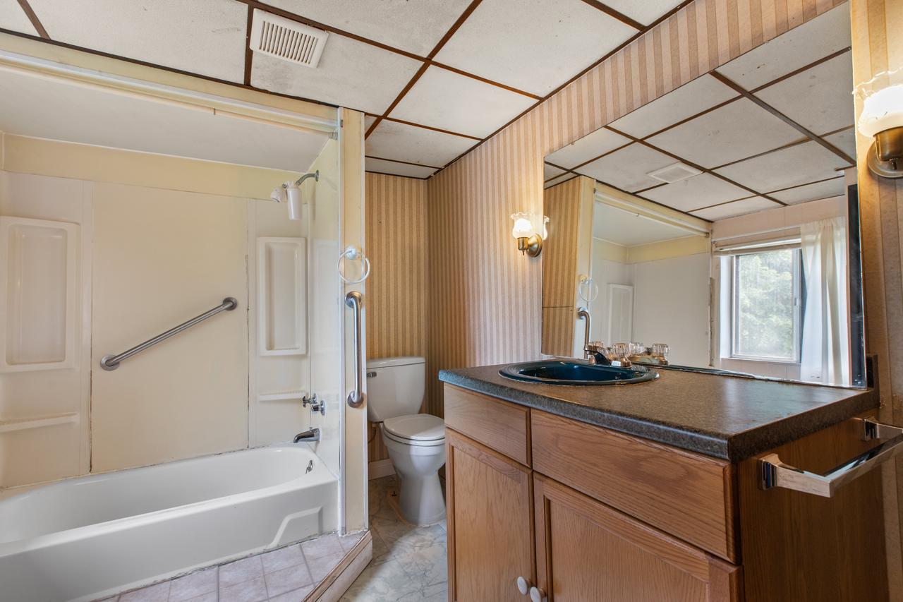 Profile photo 3 of 5