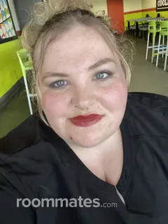 Roommate looking Tampa, FL, $700