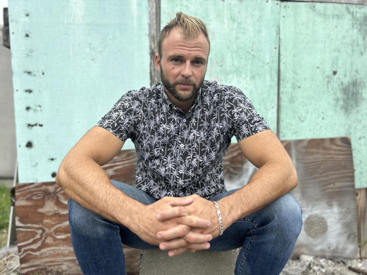 Profile photo 11 of 11