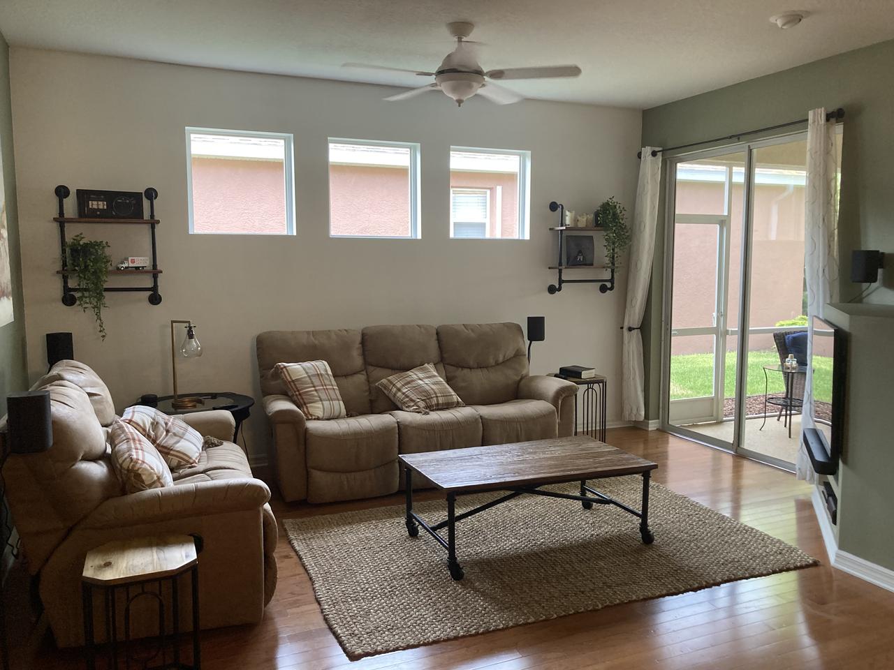 Profile photo 3 of 11