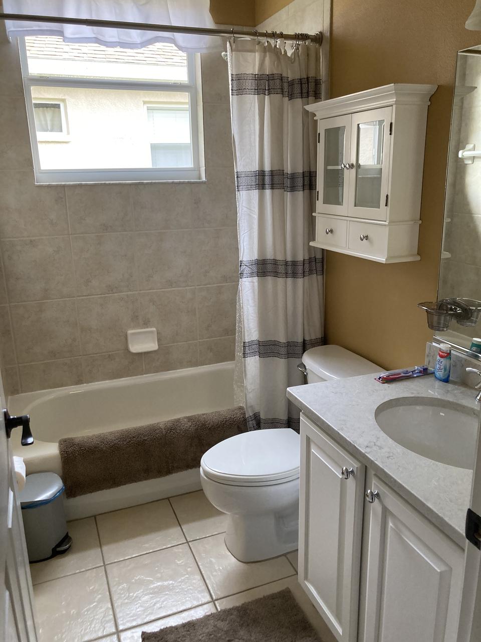 Profile photo 7 of 11