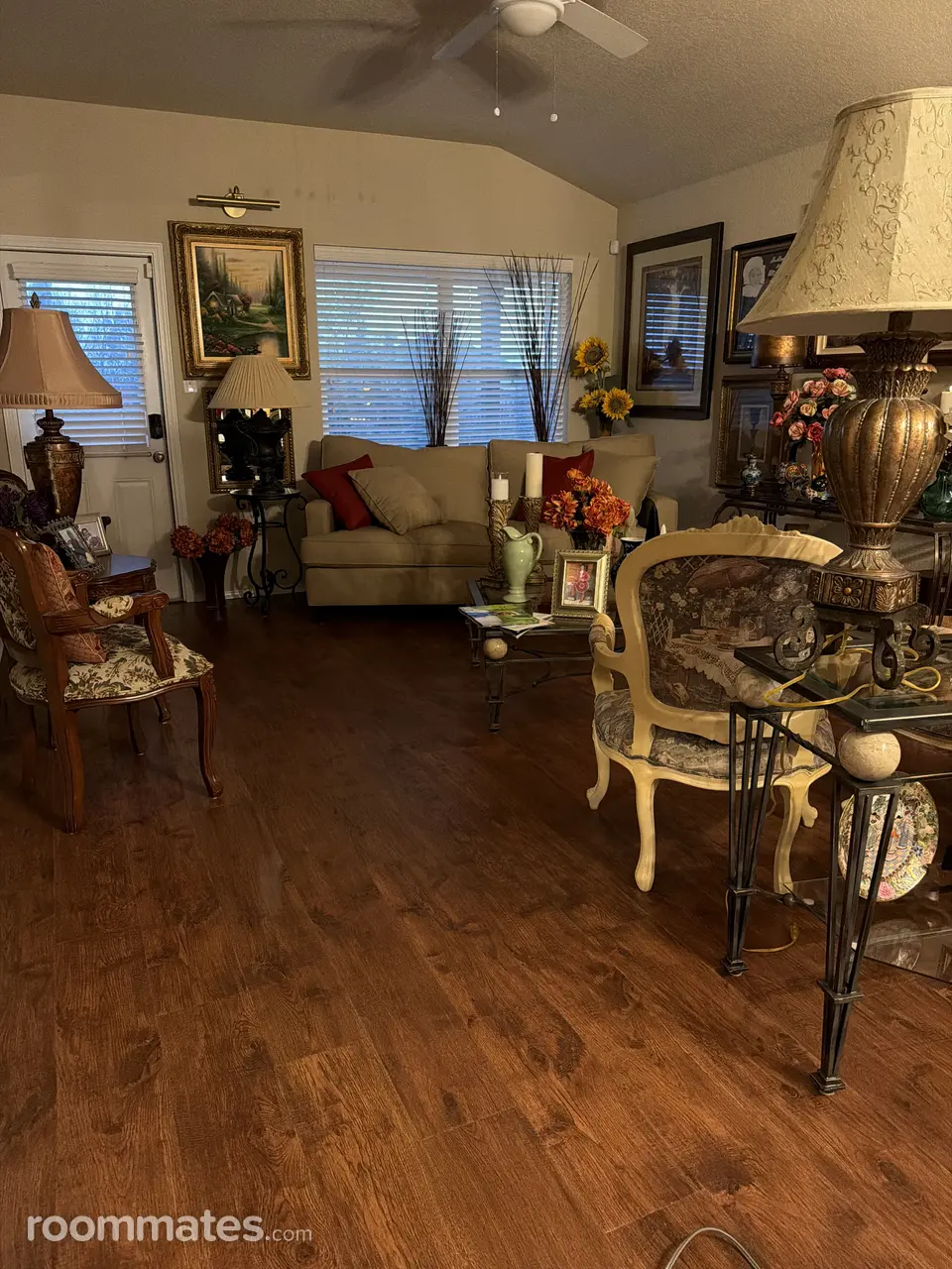 Profile photo 5 of 16