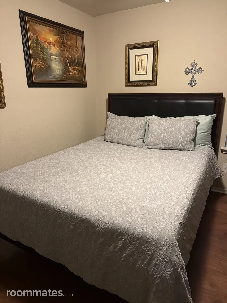 Profile photo 2 of 16