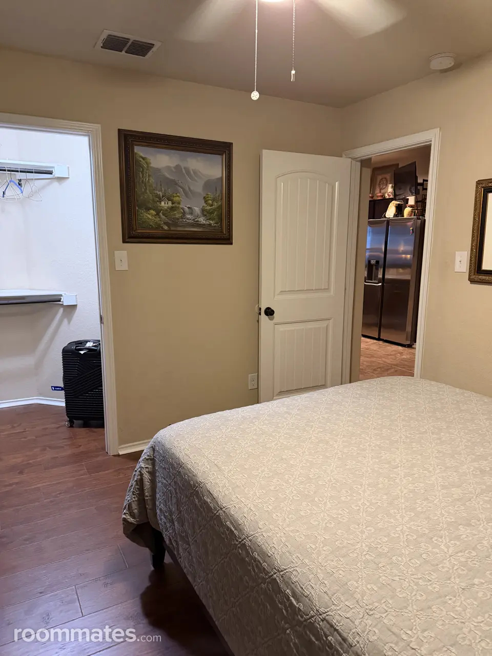 Profile photo 7 of 16