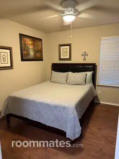 Room for rent in San Antonio, TX $800, house