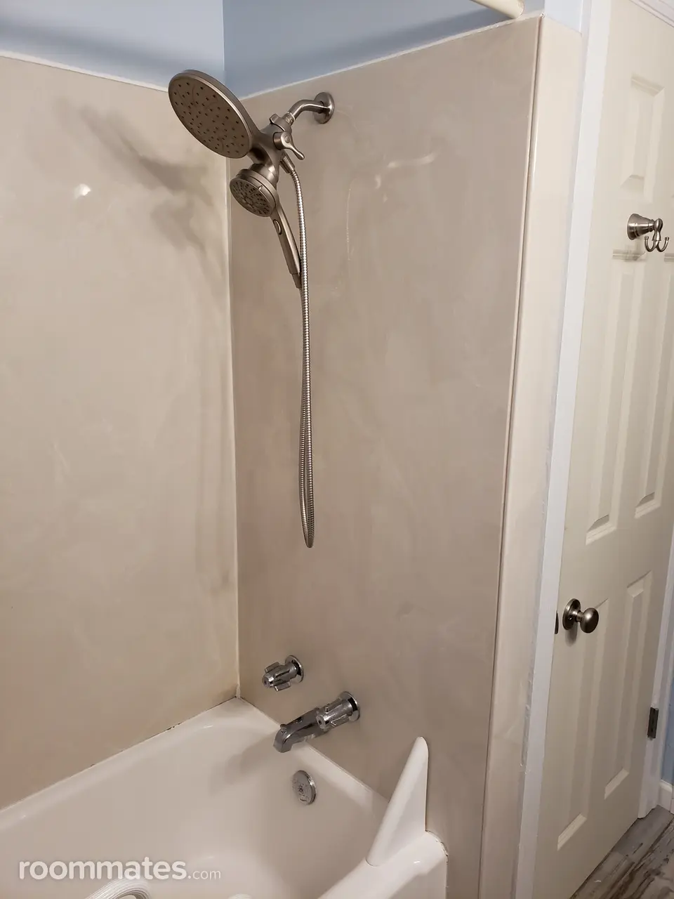 Profile photo 7 of 12