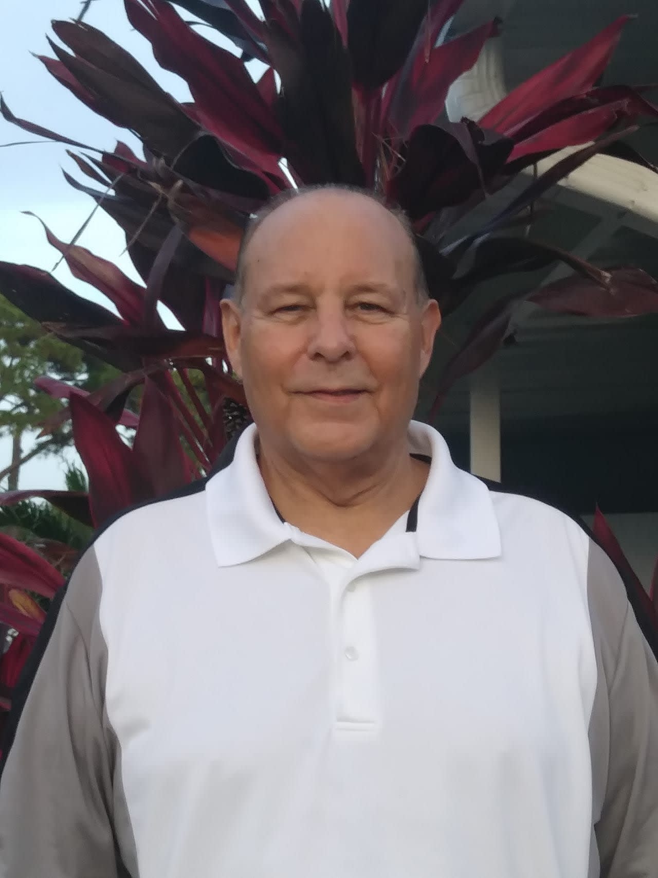 Profile photo 10 of 10