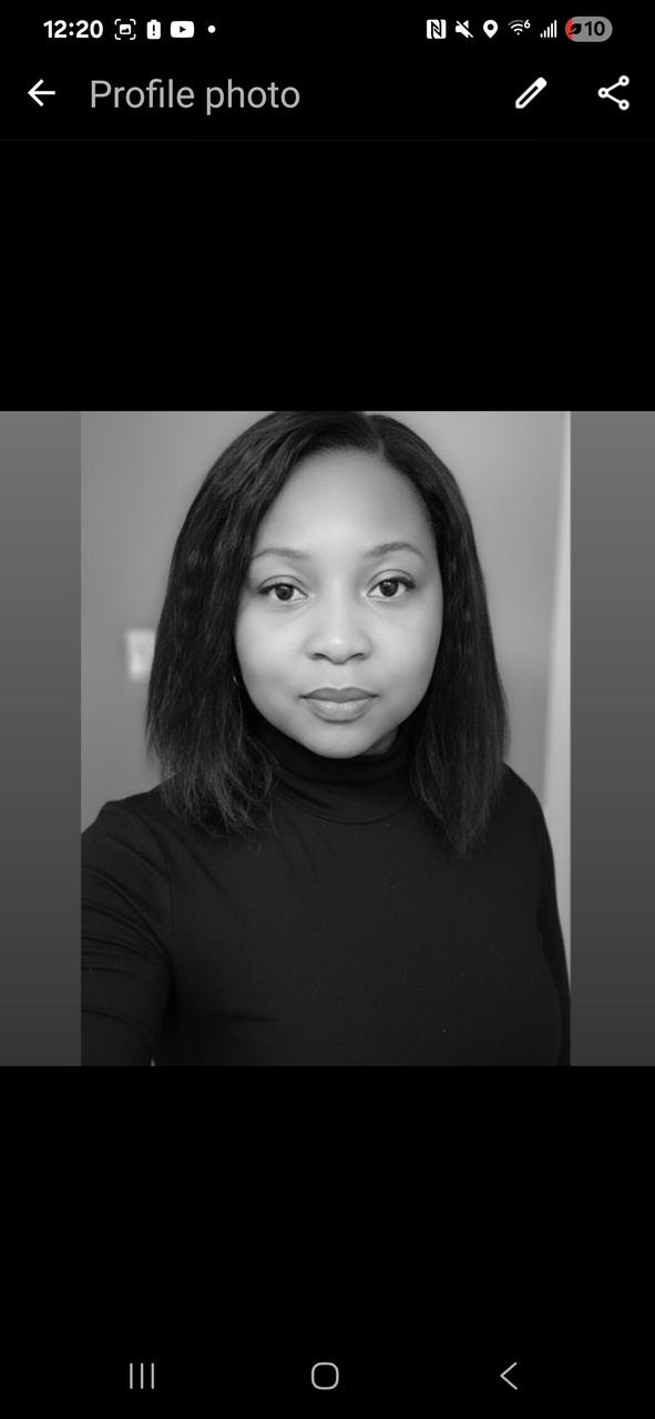 Profile photo 7 of 7