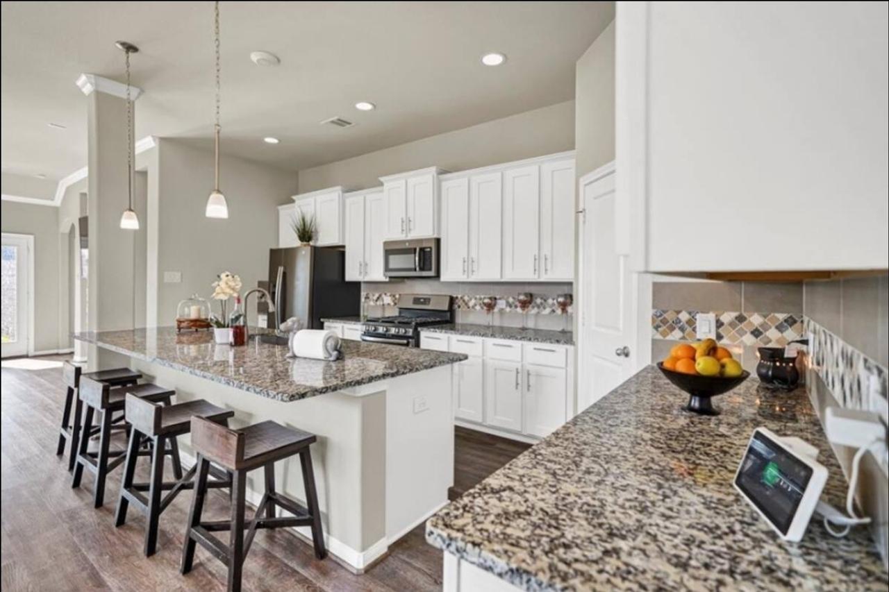 Profile photo 3 of 7