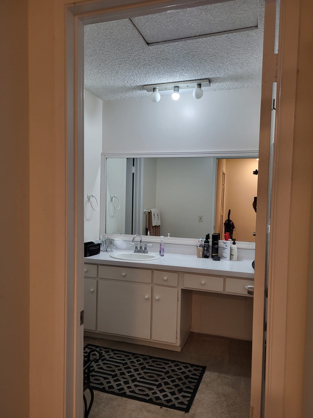 Profile photo 7 of 10