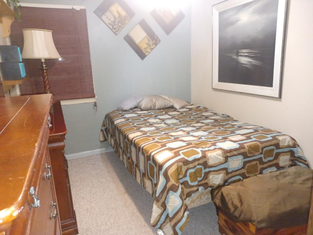 Profile photo 1 of 2