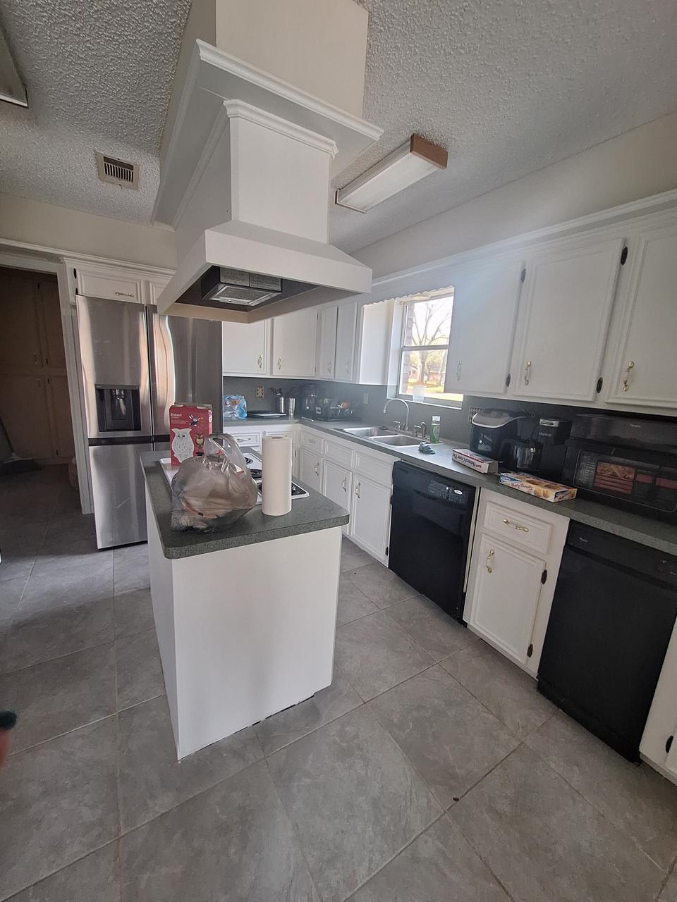 Profile photo 4 of 18