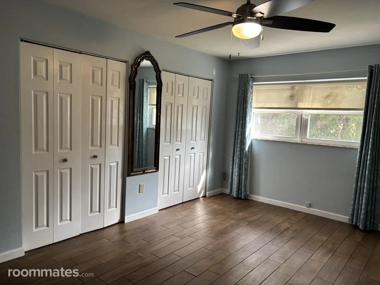 Profile photo 7 of 10