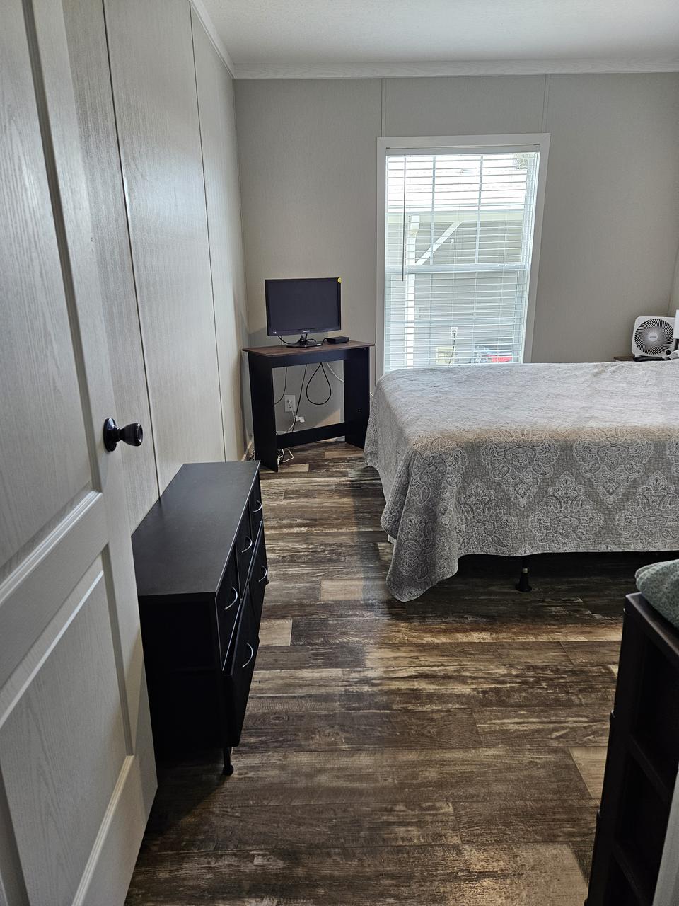 Profile photo 5 of 6