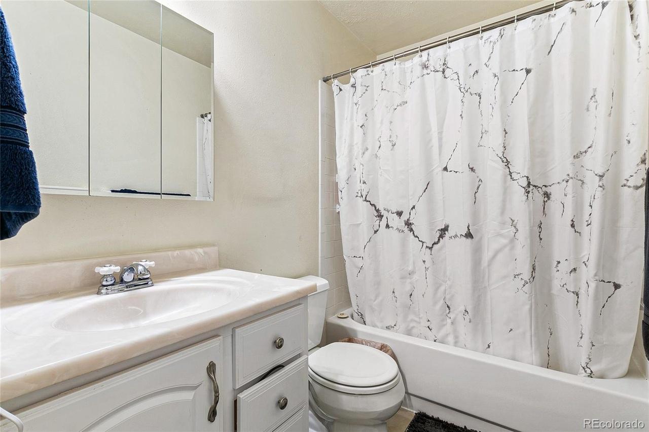 Profile photo 3 of 8