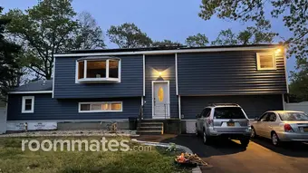Room for rent in Port Jefferson Station, NY $1200, house