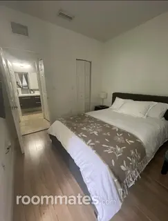 Room for rent in Doral, FL $1300, townhouse