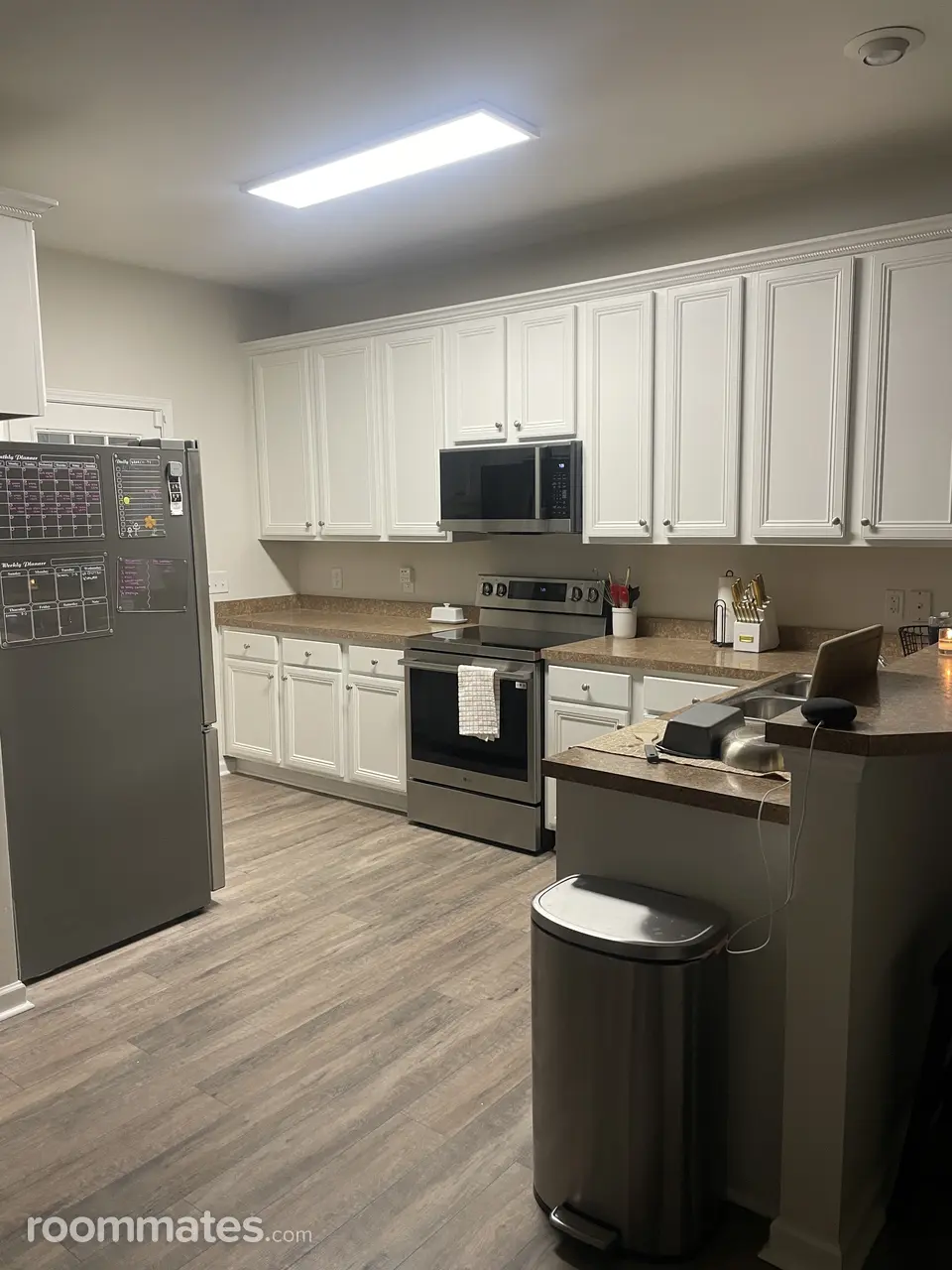 Profile photo 9 of 9