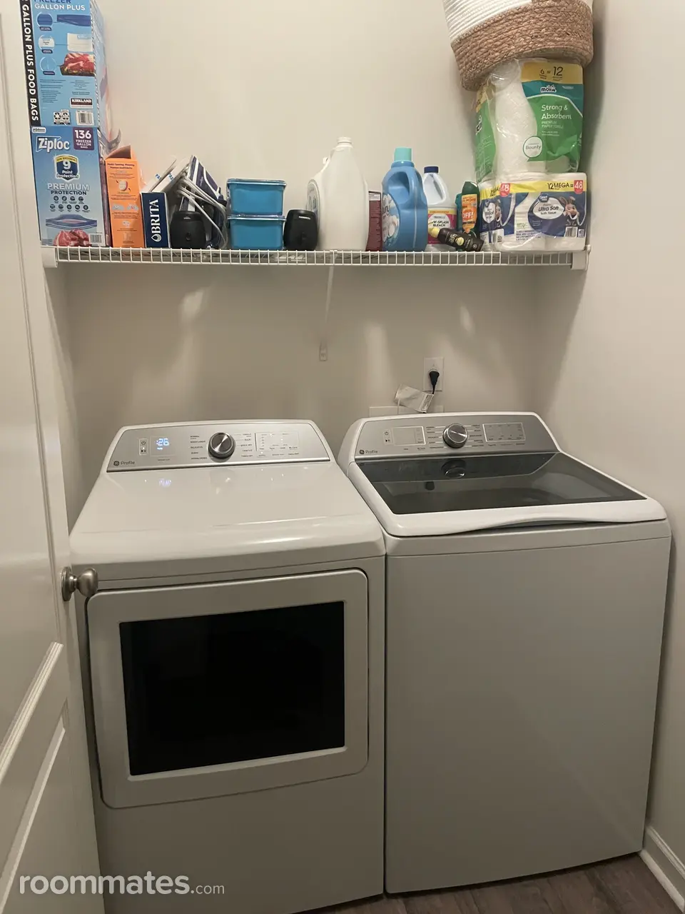 Profile photo 6 of 9