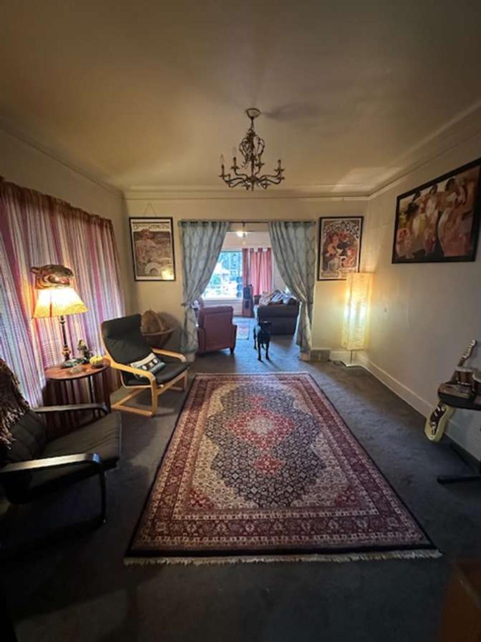 Profile photo 8 of 9