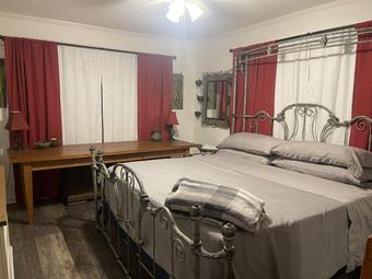 Room for rent in Flagler Beach, FL $1300, house