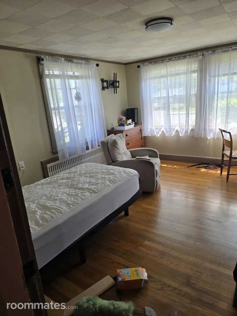 Profile photo 3 of 4