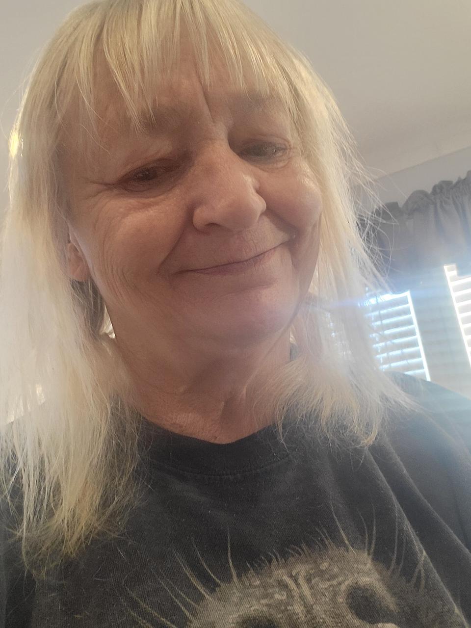 Profile photo 6 of 6