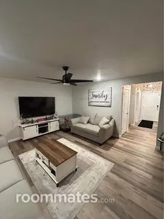 Room for rent in Meridian, ID $800, house