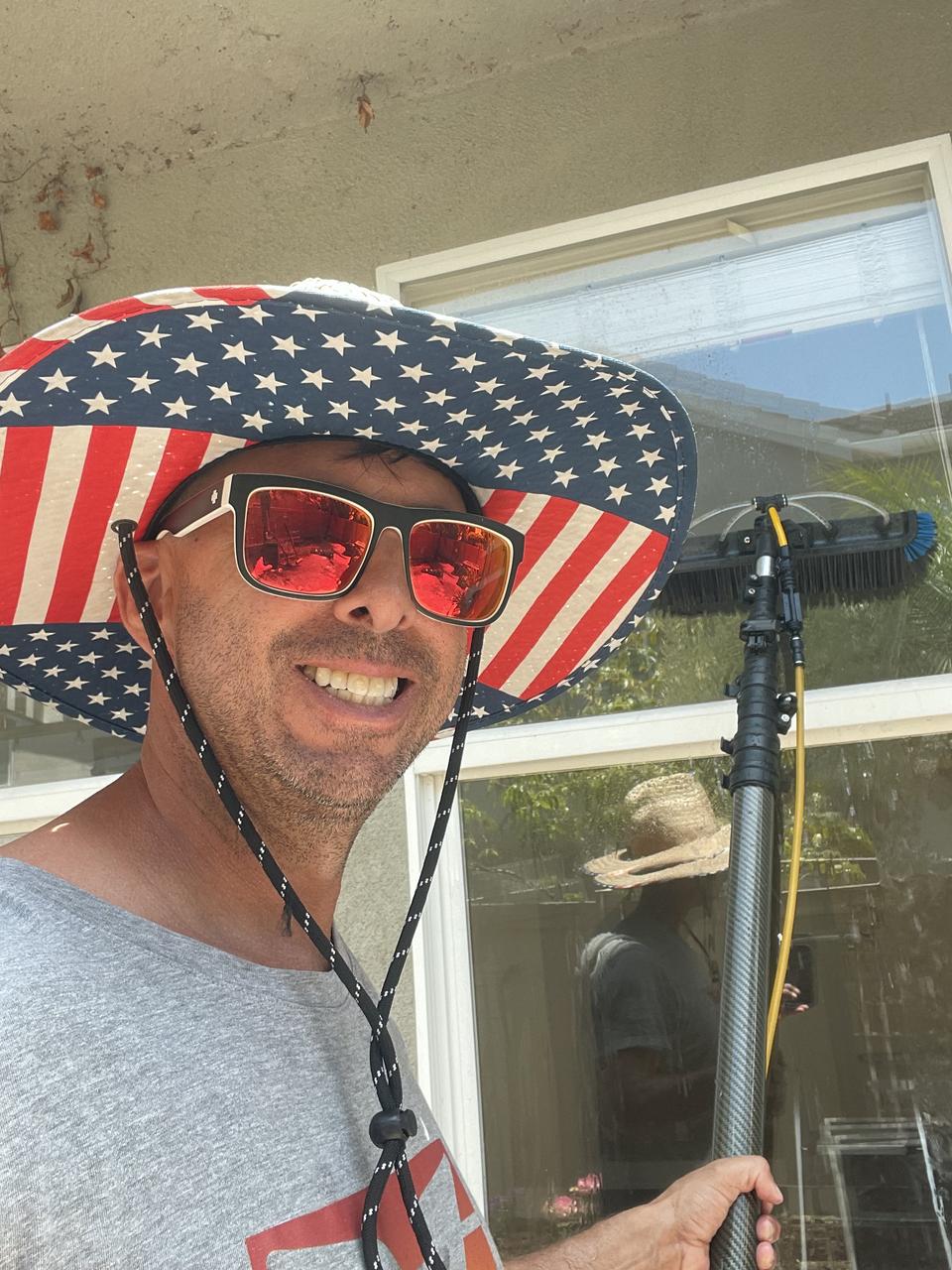 Profile photo 7 of 7
