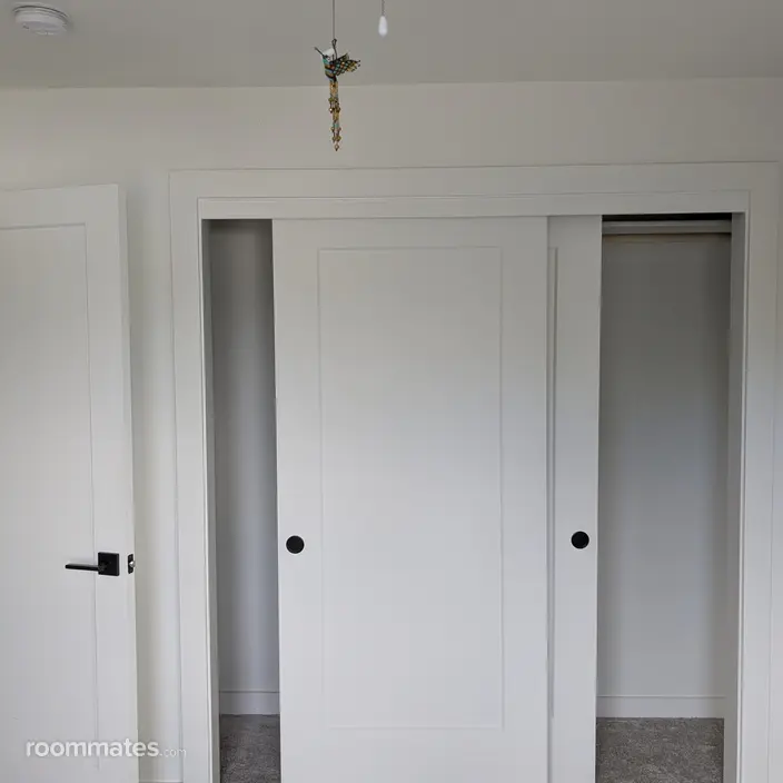 Room for rent in Portland, OR $1300, townhouse