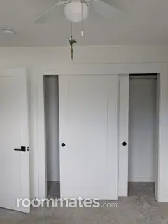 Room for rent in Portland, OR $1300, townhouse