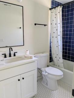 Room for rent in Portland, OR $1400, townhouse