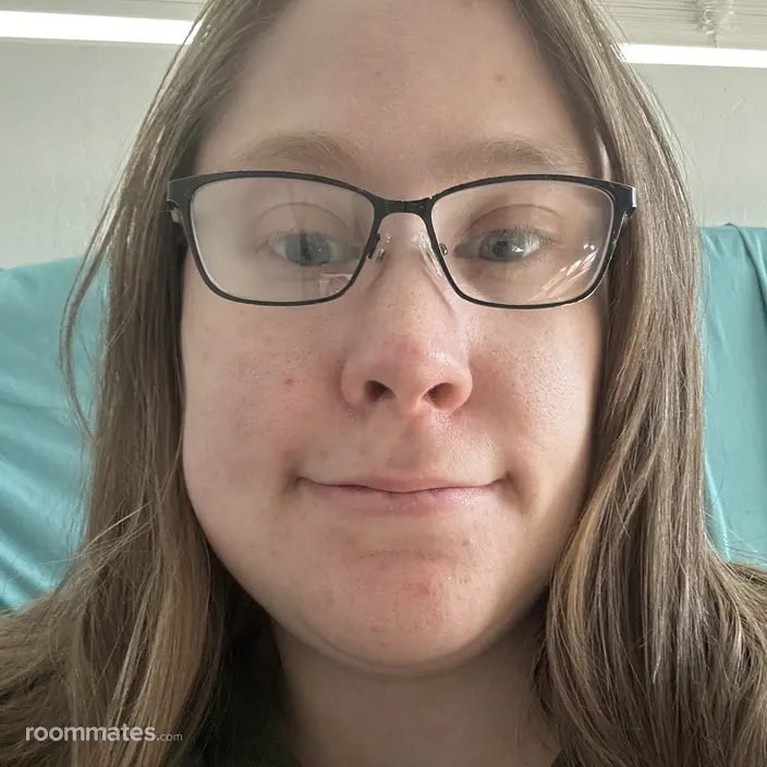 Roommate looking La Crosse, WI, $700