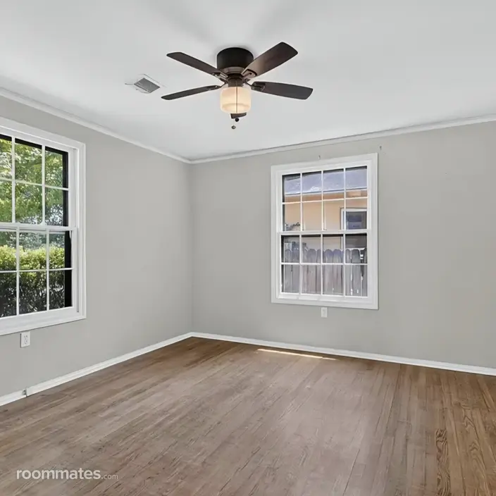 Room for rent in Little Rock, AR $900, house