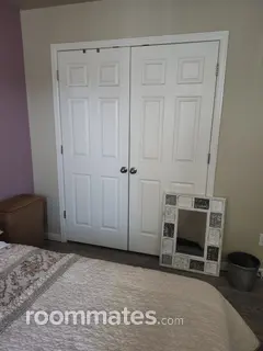 Room for rent in Colorado Springs, CO $700, townhouse