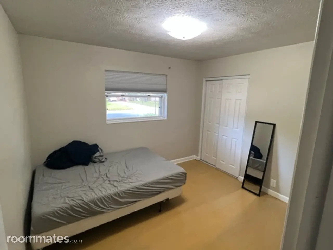 Profile photo 1 of 3