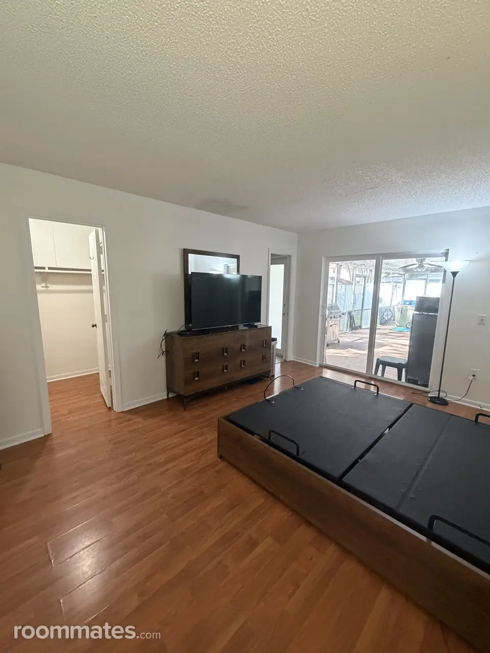 Profile photo 2 of 6