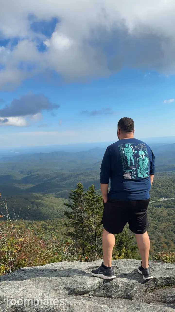 Profile photo 8 of 10