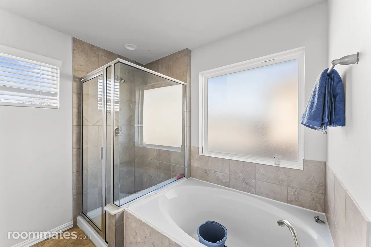 Profile photo 8 of 11