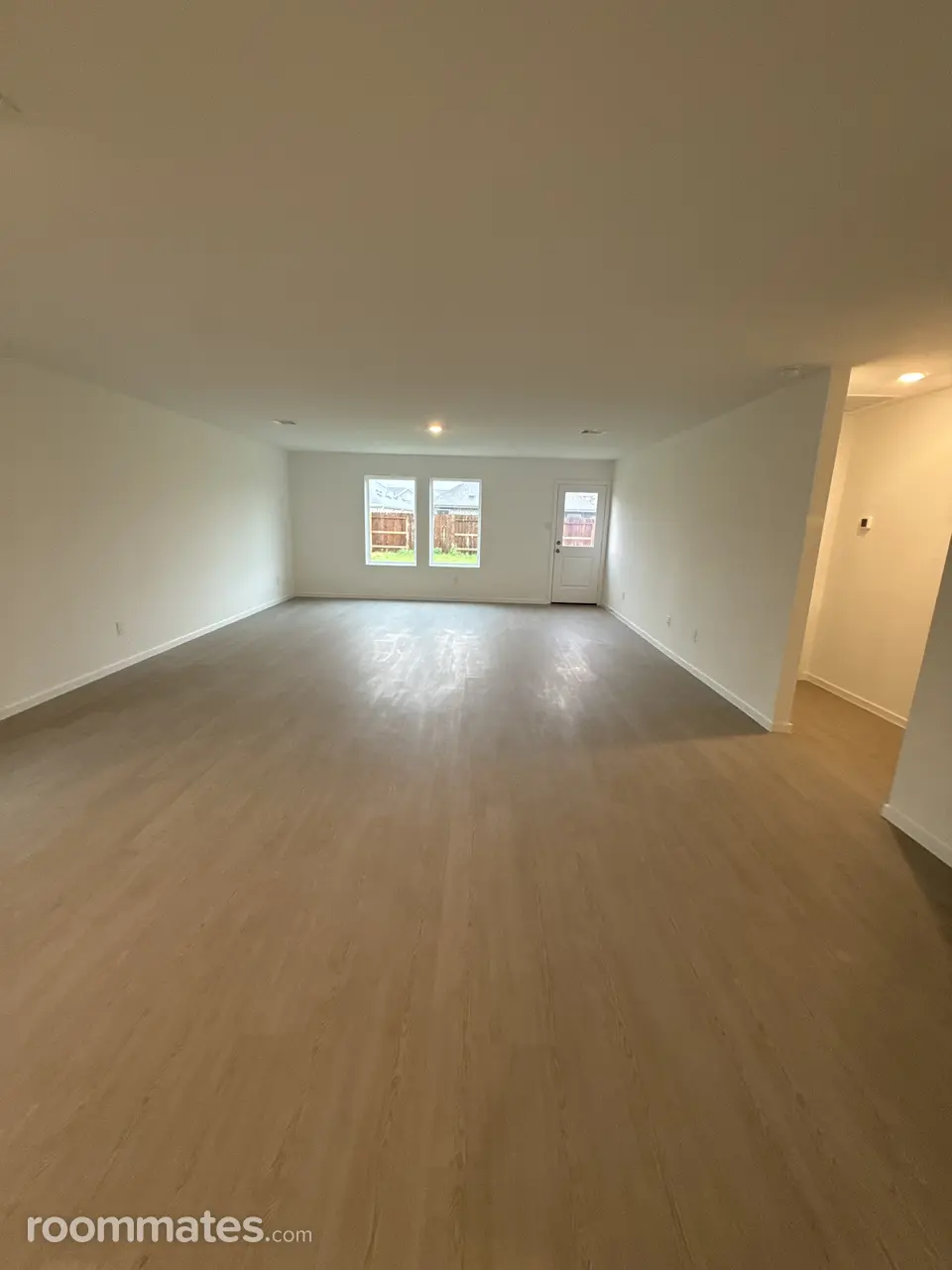 Profile photo 7 of 11