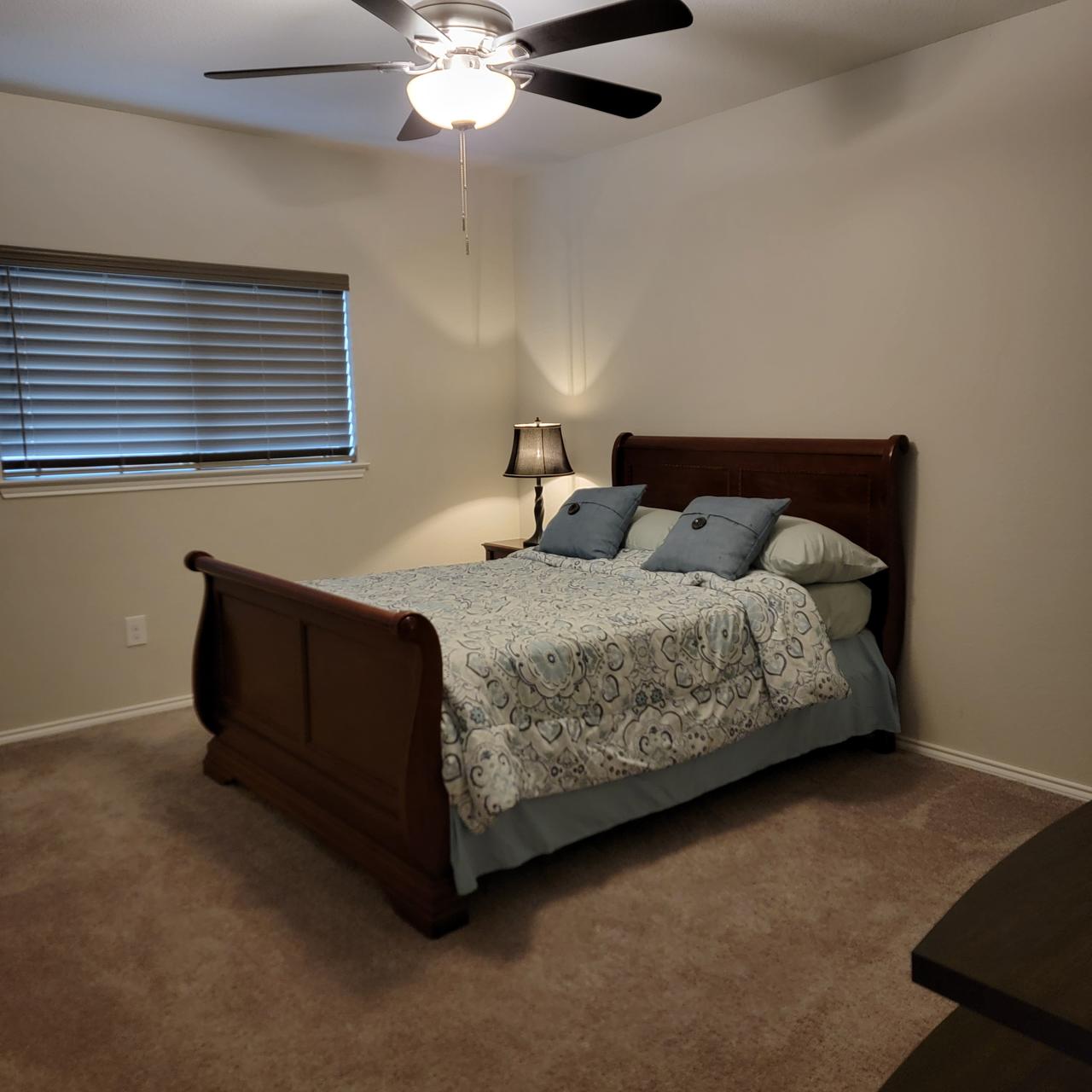 Profile photo 6 of 11