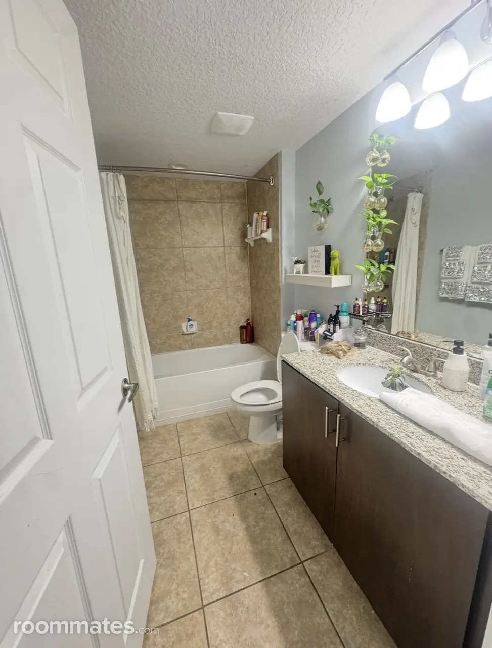 Profile photo 3 of 4