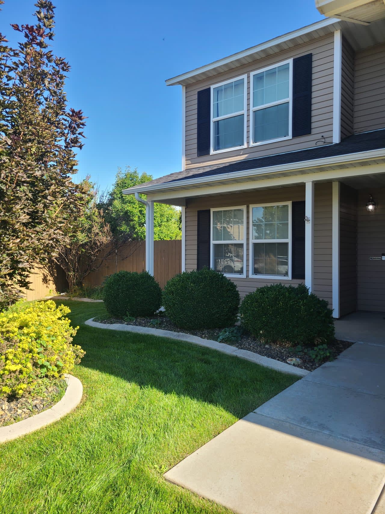 Profile photo 6 of 9